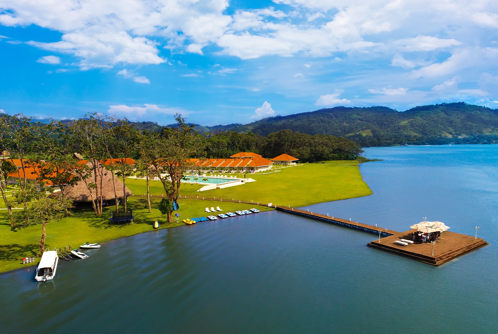 EXCLUSIVO - TARAPOTO 4DY3N CON UNA NOCHE EN BELLA TERRA